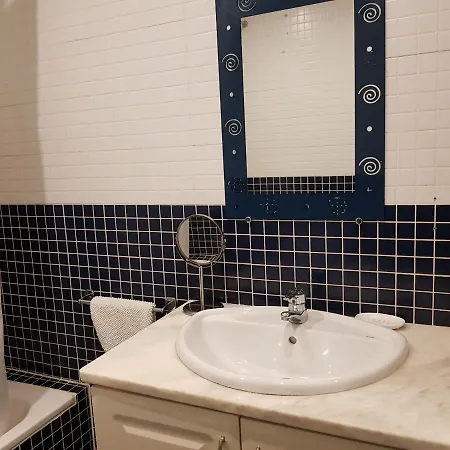 Martim Moniz Charming By Village Apartman Lisboa