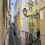 Martim Moniz Charming By Village Appartement