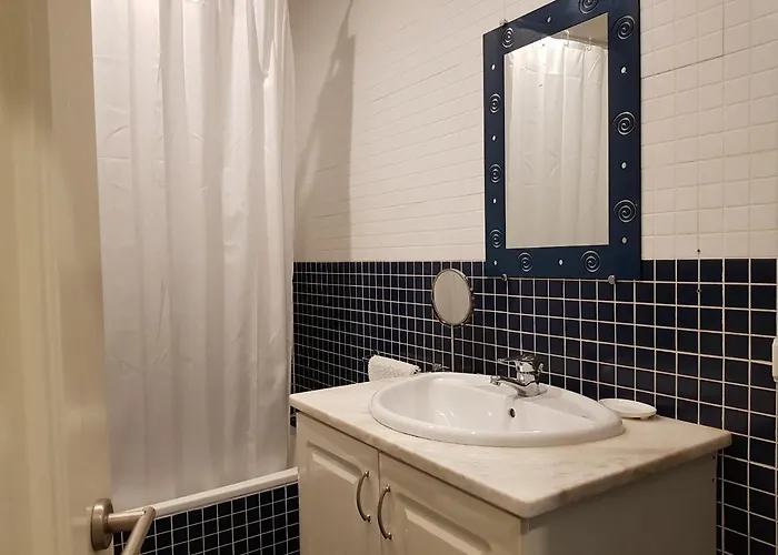 Martim Moniz Charming By Village ליסבון