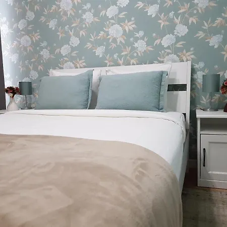 Martim Moniz Charming By Village Apartment